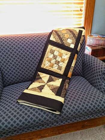 Sampler in Gold