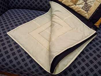 Sampler in Gold